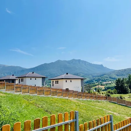 Villa Pazaric *